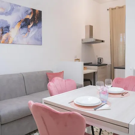 شقة Carpegna Sweet House - A Few Stops From The Centre *